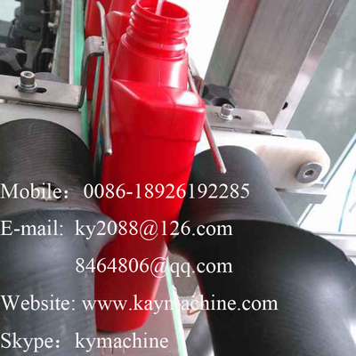 Screws for the rotation of big container Pair of screws able to select shaped container with 45 degrees rotation